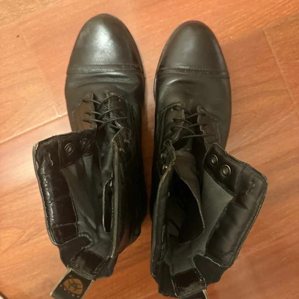 Ariat Women's Black Leather Upper Riding Ankle Boots 9B - Picture 8 of 9